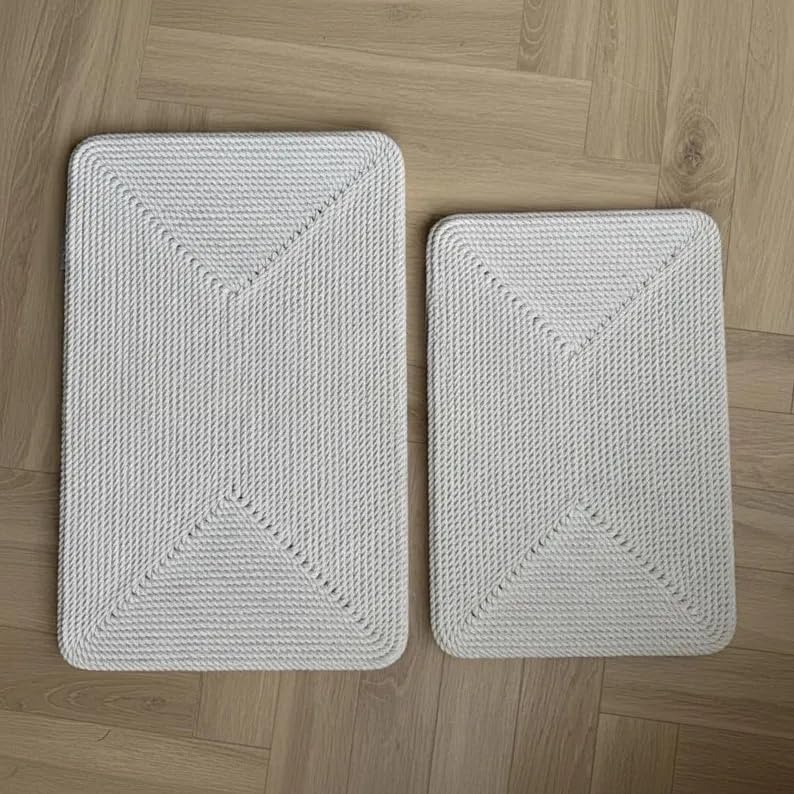 Natural Sisal Cat Scratching Pad, Wall-Mounted Cat Scratcher Mat, Durable Scratching Surface for Kittens and Cats, Protects Furniture, Beige Color